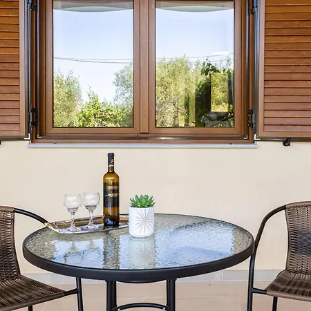 Nelly's Place Garden House 1 * Ζαχάρω