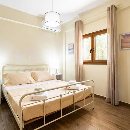 شقة Nelly's Place Garden House 1 *